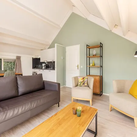Cozy With Two Bathrooms, 3 Km From *